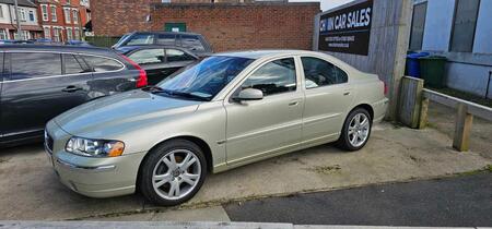 VOLVO S60 2.4 D5 SE