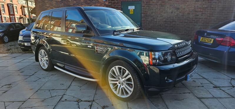 LAND ROVER RANGE ROVER SPORT 3.0 SD V6 HSE